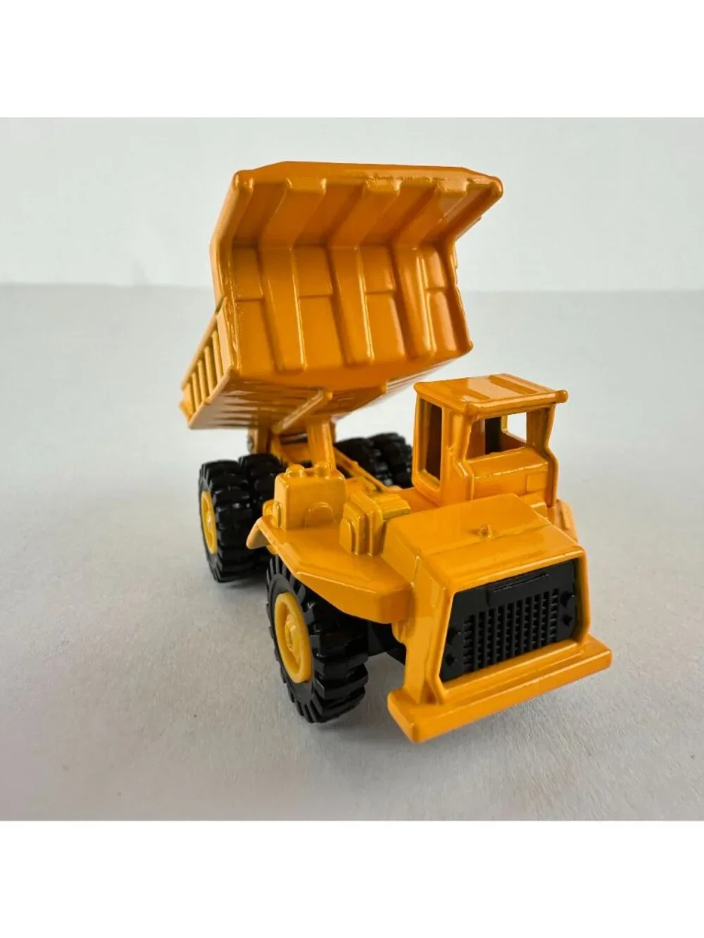 Vintage Tomica Japan TOMY 1:119 Off Road Dump Truck F22 Yellow
